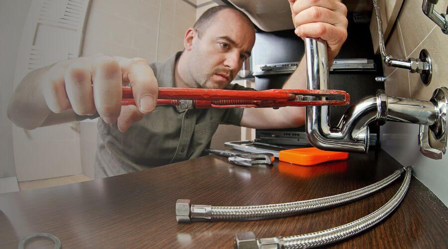 Expert burst pipe repair services in Lake Village, IN